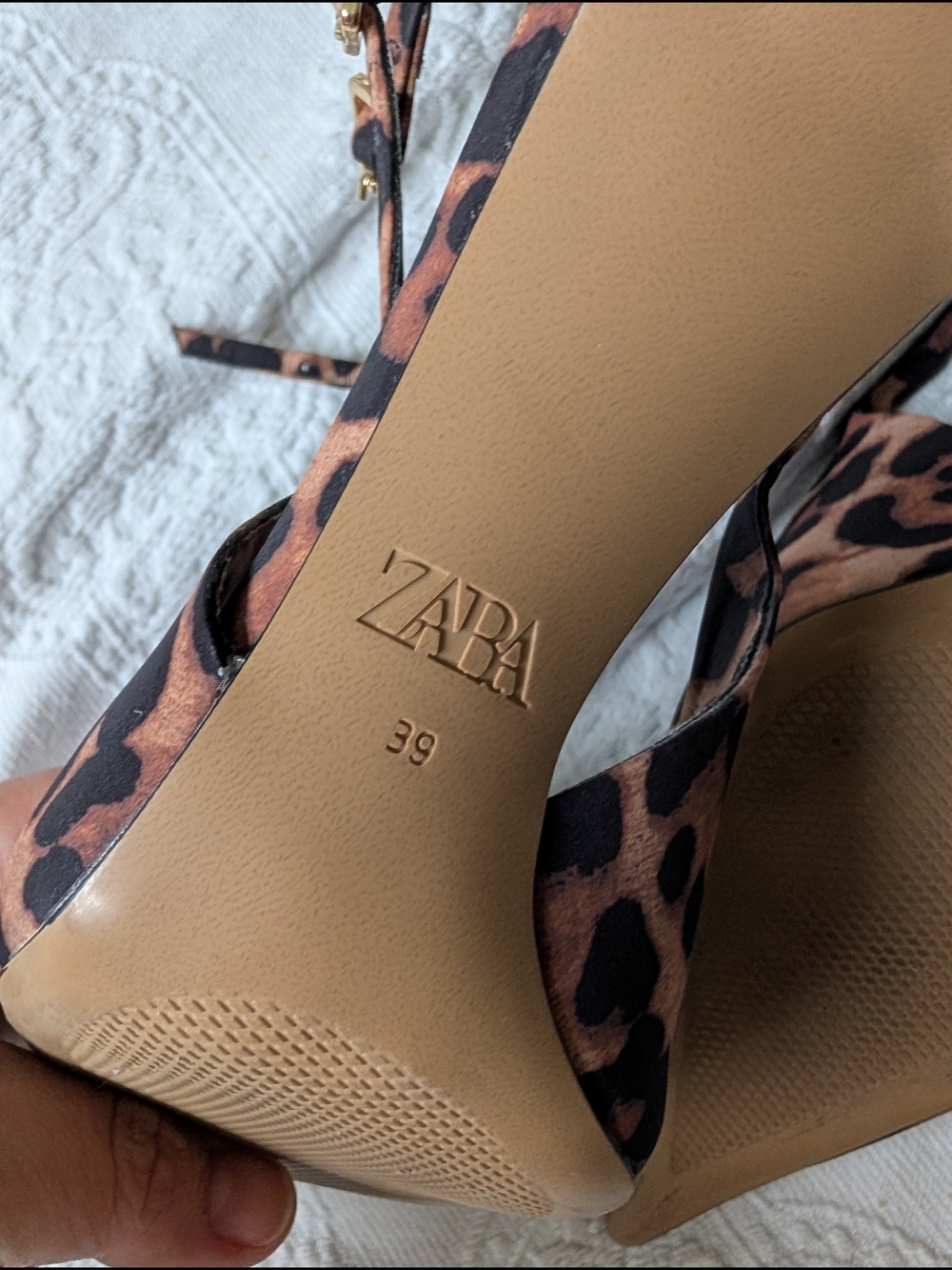 ZARA Leopard Print Pointed Toe Slingback Heels in Brown - Picture 3 of 4
